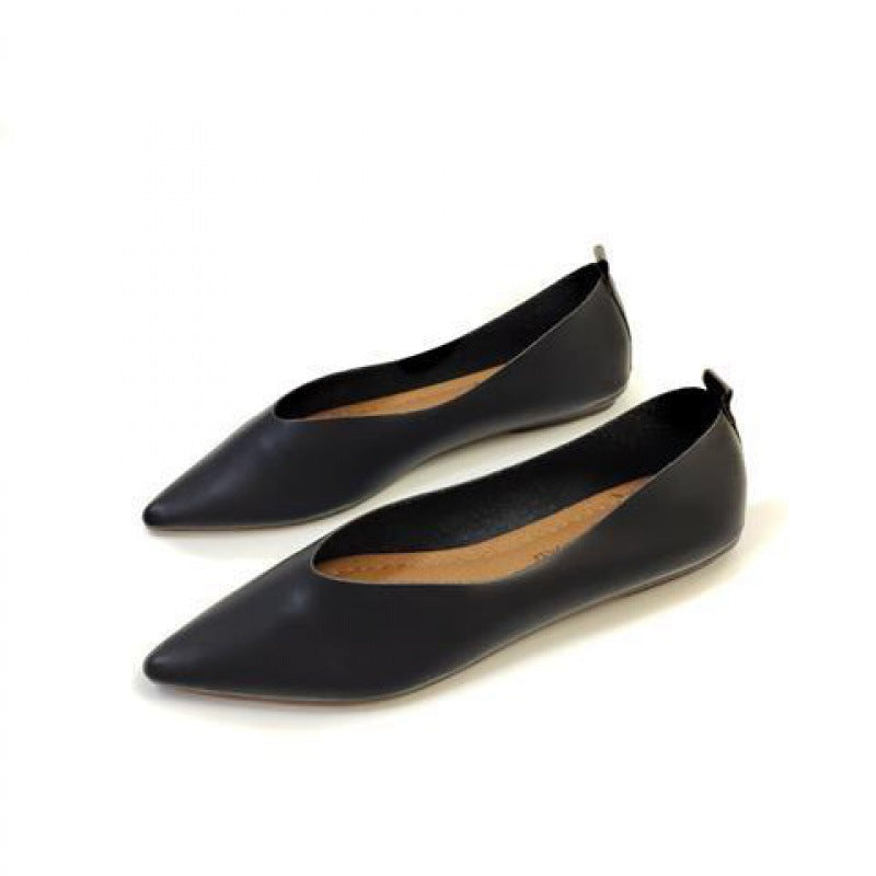 Women's Retro Pointed Shallow Mouth Flat Shoes