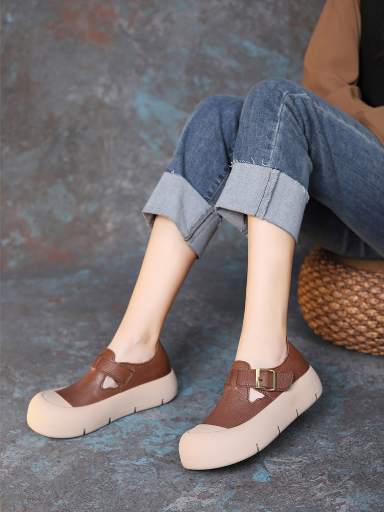 Women's Fashion Round Head Handmade Leather Buckle With Velcro Flat Shoes